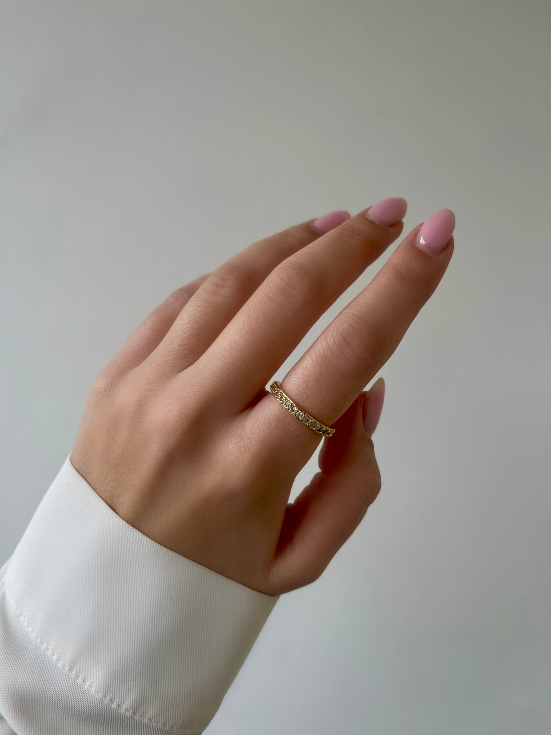 R028 - Eternity Ring